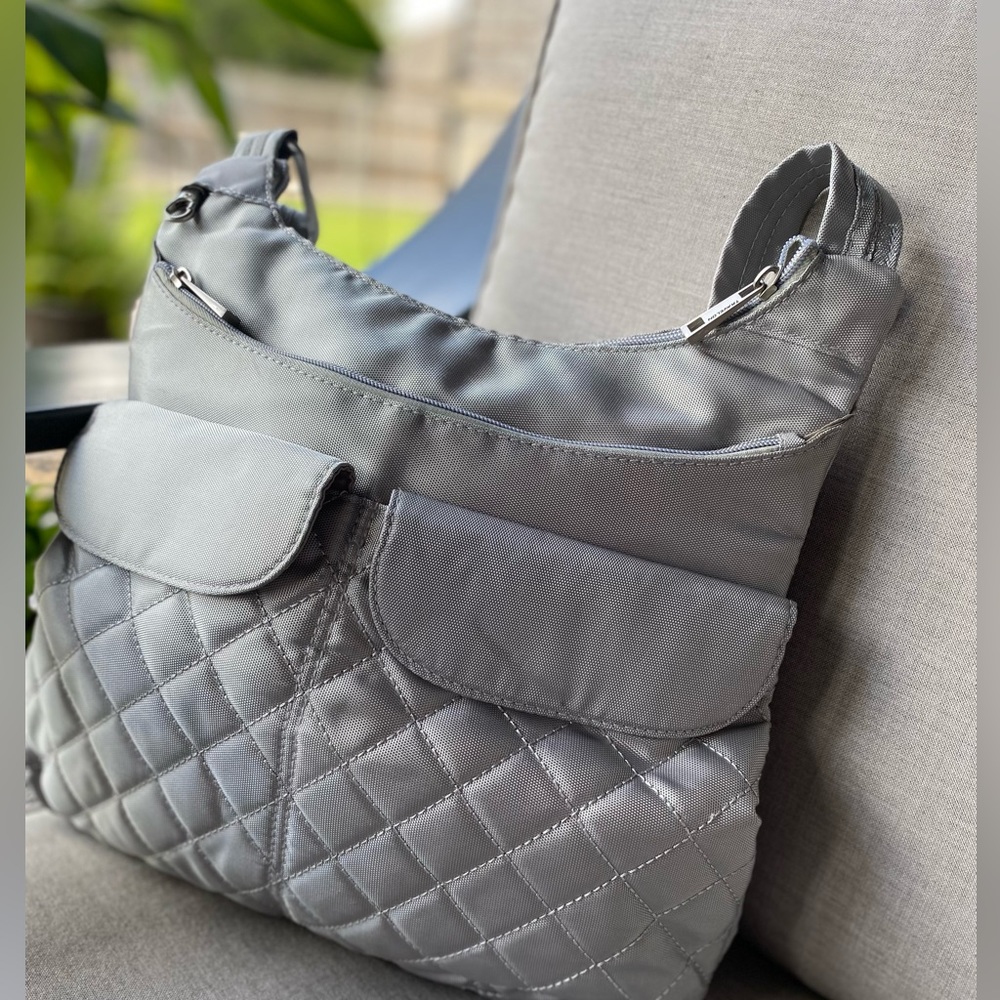 Travelon Anti Theft Crossbody Bag - Silver - Picture 3 of 9